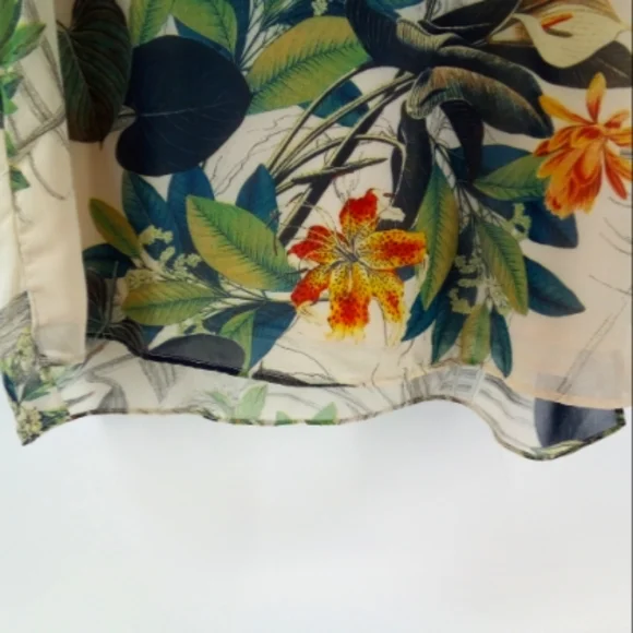 Hazel Vegan 100% Polyester Neutral Floral Leaf Romantic Top Tan L - Picture 4 of 7